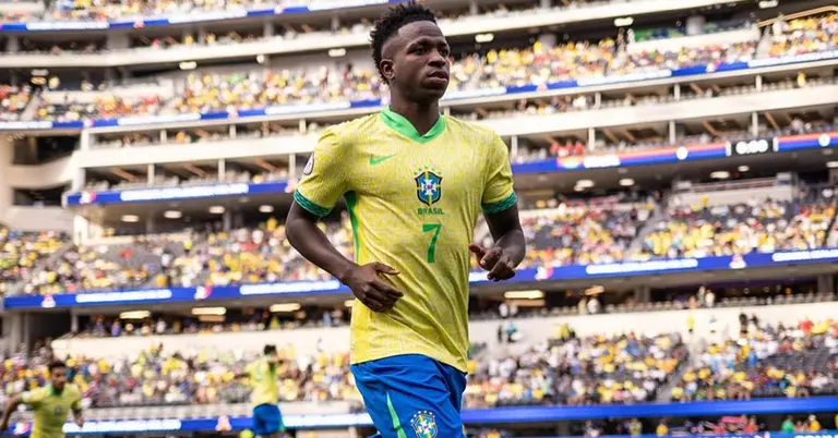 ব্রাজিলের জার্সিতে ভিনিসিয়াস জুনিয়র